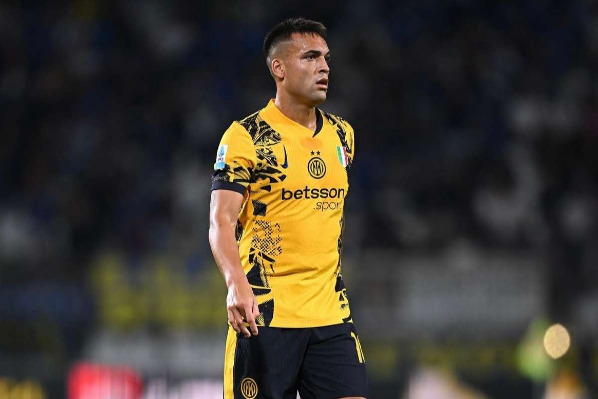 Moglie Calhanoglu risposta Lautaro